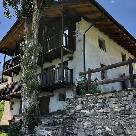 Hameau De Laval *