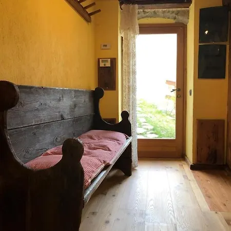 Hameau De Laval * Saint-Rhemy-En-Bosses