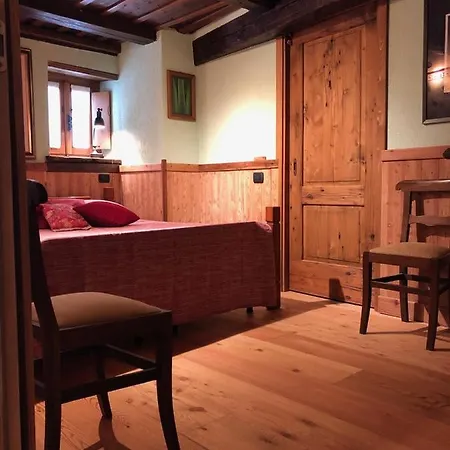 Hameau De Laval